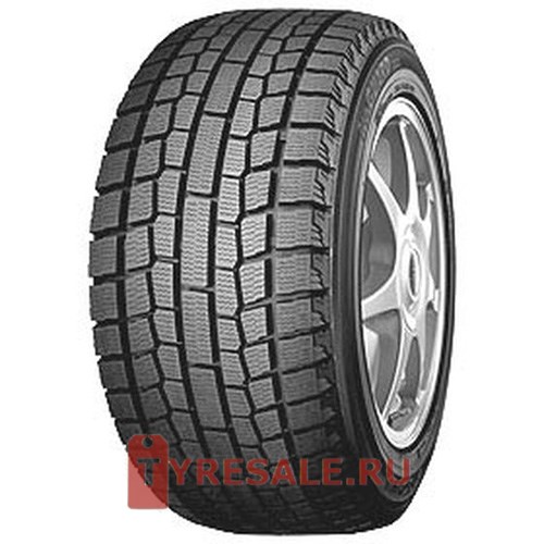 Yokohama Ice Guard IG20 255/45 R18 99 Q Yokohama Ice Guard IG20 255/45 R18 99 Q