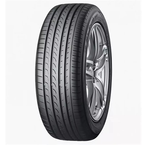 Yokohama BluEarth RV02 235/60 R18 103 W Yokohama BluEarth RV02 235/60 R18 103 W